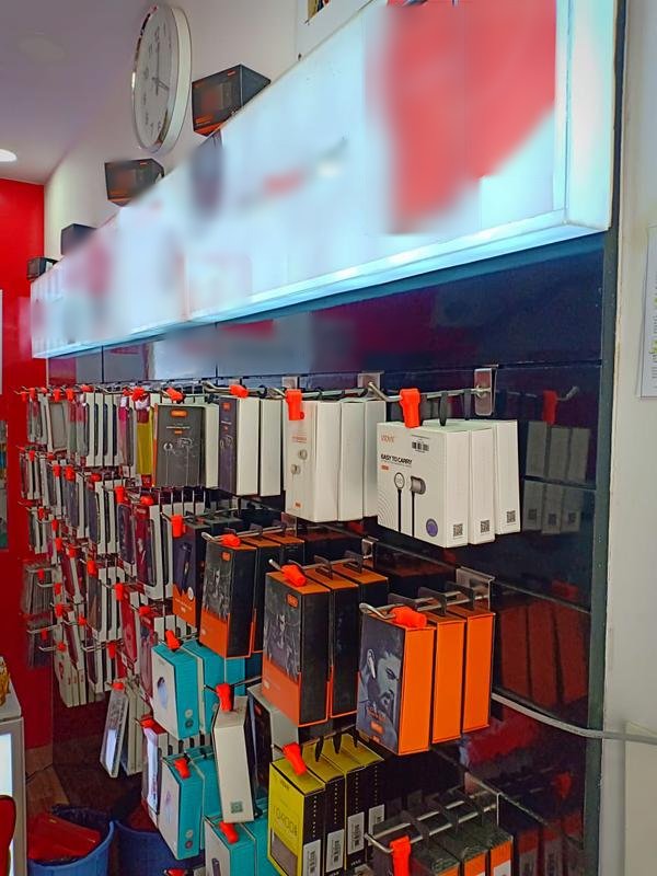 ZAIN MOBILES EDARIKODE